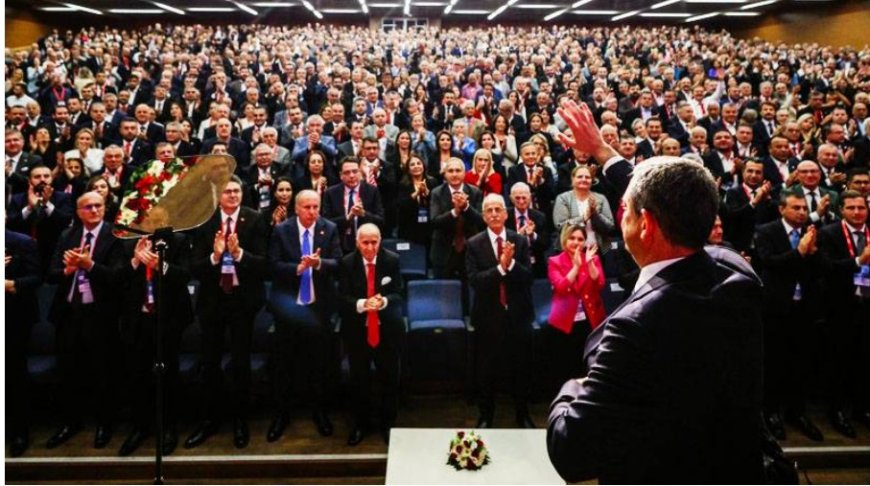 CHP’de kadro netleşti: PM ve YDK blok listeyle seçildi, Özel güven tazeledi