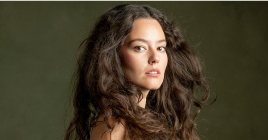 Pelin Akil kariyerinde yeni perde: Diziden sinemaya, sahneden dijitale güçlü dönüş