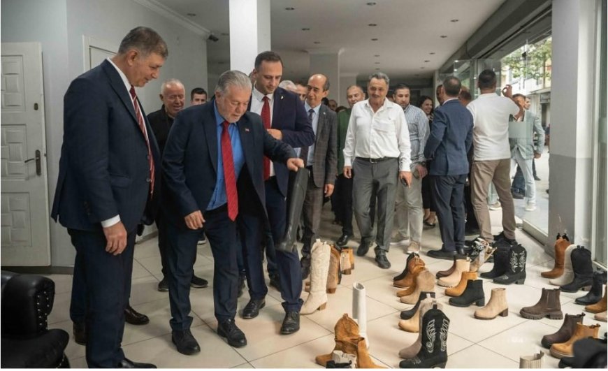 İzmir’in  ölü kent paradoksu: İzmir iş dünyasını uyandıracak reçete