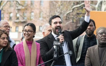Zohran Mamdani New York'un ilk Müslüman sosyalist belediye başkanı olabilir