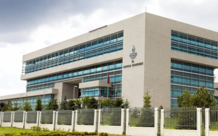 Taha Akyol: AYM kararına uymama bir gelenek oldu, bu bir hukuk buhranıdır