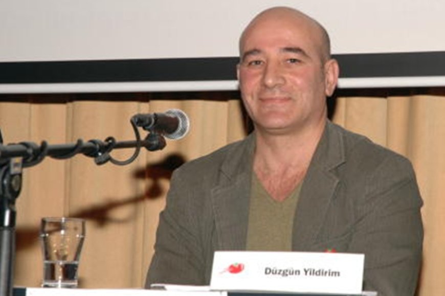 Hollanda'nın ilk Türk senatörü: Düzgün Yıldırım'ın göçten senatoya uzanan öyküsü