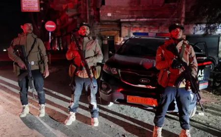 Halep'te 6 saatlik ateşkes: Silahlı gruplara tahliye süresi