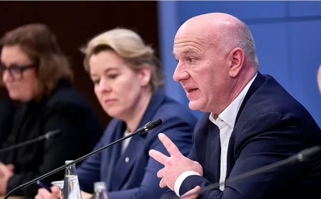 Berlin Belediye Başkanı Wegner’e tenis tepkisi: İstifa çağrıları