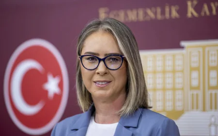 AK Partili Çankırı'dan Başkan Tugay'a sert tepki: PES!