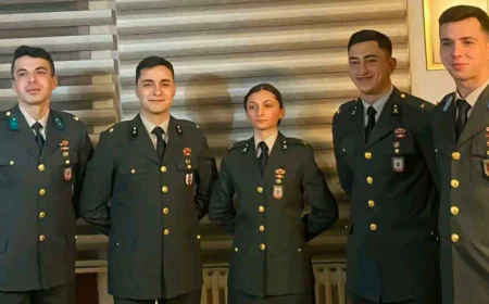 Teğmenlerin üniforma ısrarı: Psikolojik ve bilimsel analiz