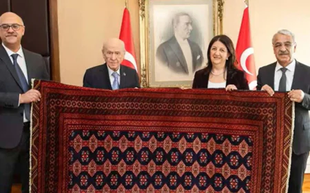 Bahçeli’den Öcalan’a teşekkür: Barış ve Demokrasi Kilimi