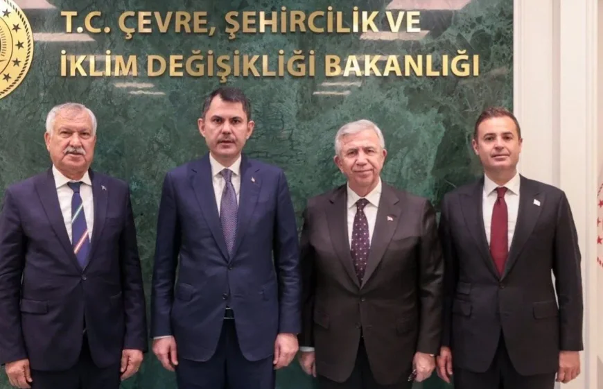 CHP’li  Balıkesir Belediye Başkanı Ahmet Akın Umreden Sonra Ak Parti’ye Katılacak mı?