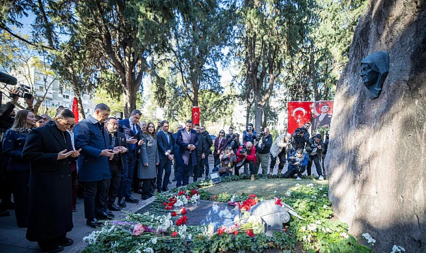 Zübeyde Hanım vefatının 103. yılında Karşıyaka'da anıldı