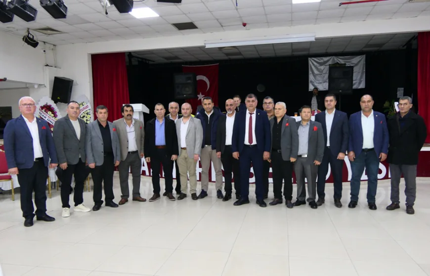 Marmaris esnafı genç başkanlarla devam kararı aldı