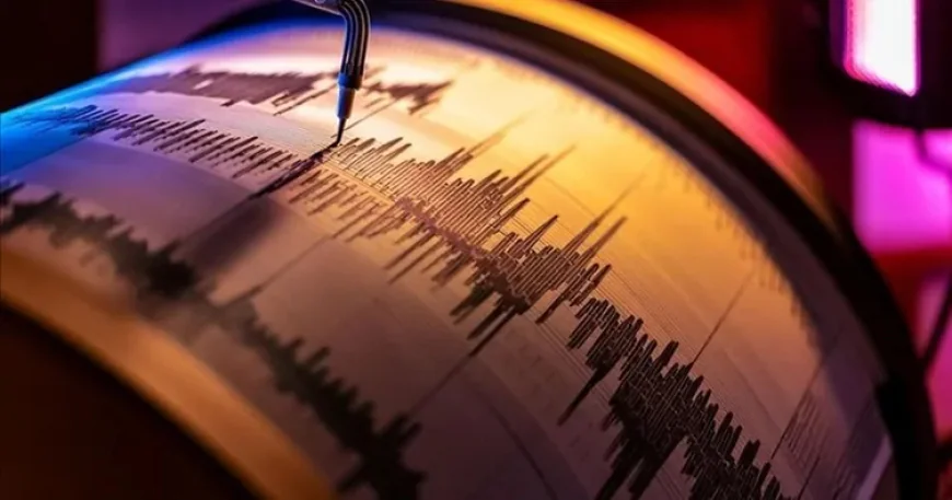 Balıkesir'de deprem fırtınası: Sındırgı peş peşe sallandı