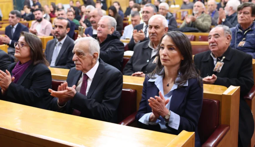 Ahmet Türk'ten Bahçeli'nin çağrısına yanıt: Halk somut adım bekliyor