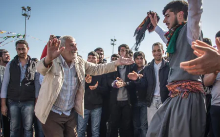 Diyarbakır Nevruz kutlamasında Öcalan'dan yeni sayfa mesajı
